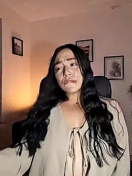 helena smith online show from November 10, 2025, 3:44 am