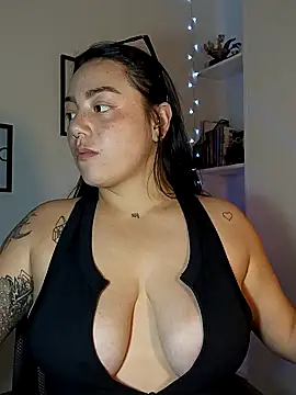 helena smith online show from February 12, 2025, 6:51 am