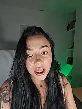 Snapshot of helena_smith chatting on March 16, 2026, 3:58 am helena smith online show from March 16, 2026, 3:58 am