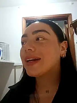 helena smith online show from March 5, 2025, 3:51 am