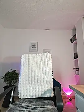 Snapshot of helena_smith chatting on February 20, 2026, 6:26 am helena smith online show from February 20, 2026, 6:26 am