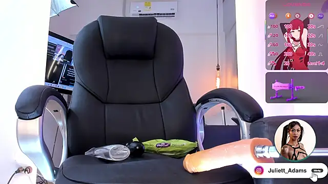 Juliett Adams  online show from December 14, 2025, 9:53 pm