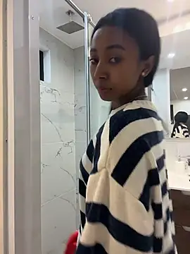 GabrielaLugo online show from June 19, 2026, 11:38 am