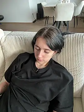 Lena Lang online show from March 3, 2026, 11:17 am