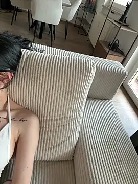 Lena Lang online show from March 20, 2026, 3:13 pm