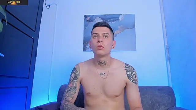 Yeiko Romero  online show from September 26, 2025, 9:21 pm