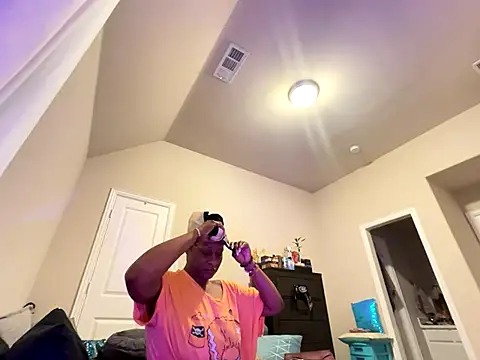 wynterheat online show from December 16, 2025, 5:50 pm