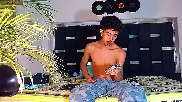 RyanRizzo online show from January 30, 2025, 1:55 am