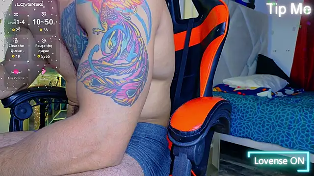 Rich boy01 online show from October 18, 2025, 8:22 pm