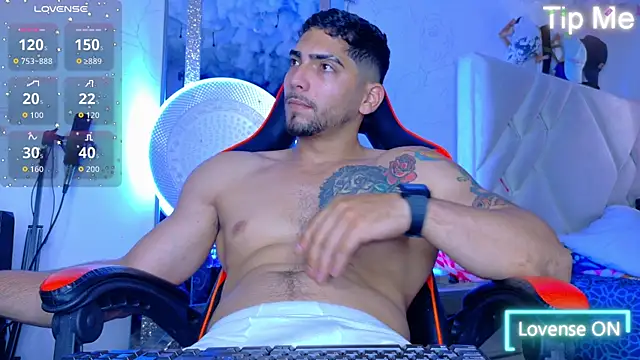 Rich boy01 online show from November 10, 2025, 2:22 pm