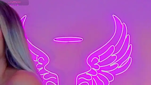  scarletmoore online show from October 24, 2025, 9:41 am