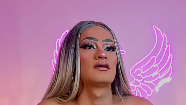  scarletmoore online show from September 16, 2025, 9:43 am