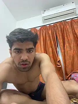 Snapshot of arush_2305 chatting on February 25, 2025, 2:15 pm arush 2305 online show from February 25, 2025, 2:15 pm