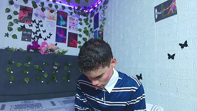 Snapshot of stevan1855 chatting on October 3, 2025, 4:19 pm stevan1855 online show from October 3, 2025, 4:19 pm