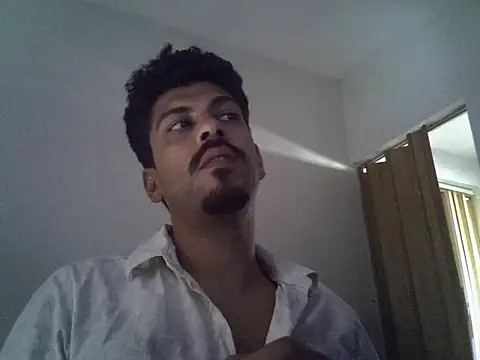 IIILCIII online show from May 4, 2026, 3:48 pm