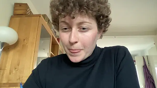 Belindafly online show from May 8, 2026, 4:55 pm