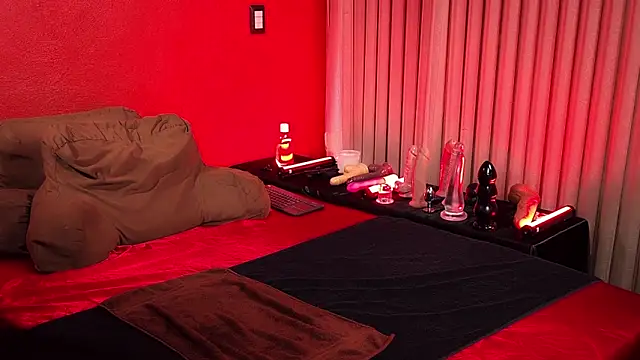 jennStarCD online show from February 27, 2025, 6:42 pm