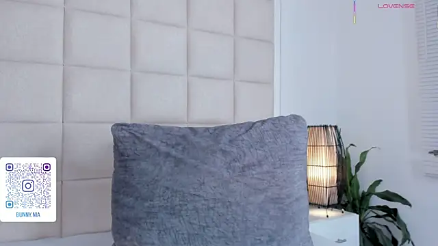 Nia Bunny online show from September 29, 2025, 1:39 pm