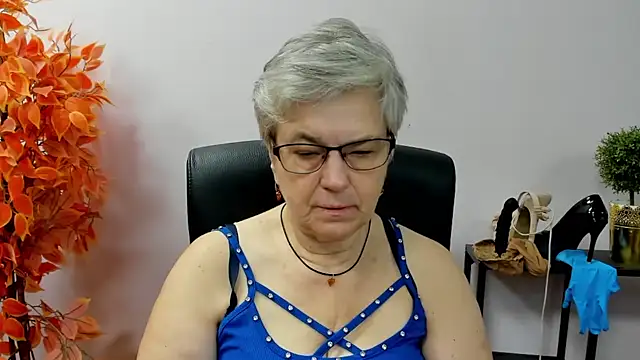 IrisDream online show from September 22, 2025, 6:19 am