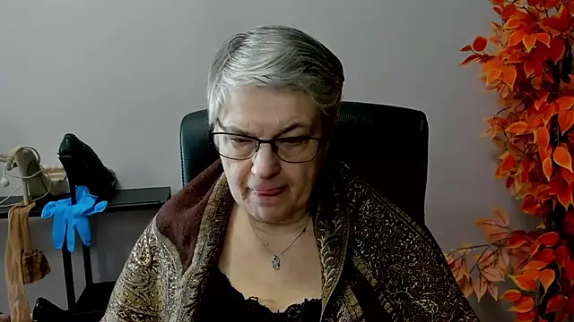 IrisDream online show from March 18, 2025, 11:11 am