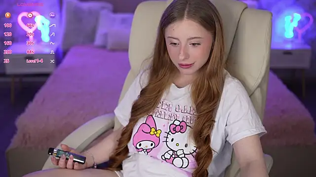 SilverrMoon online show from March 17, 2025, 11:24 pm