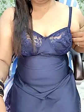 Cute-Raashii online show from November 9, 2025, 1:20 am