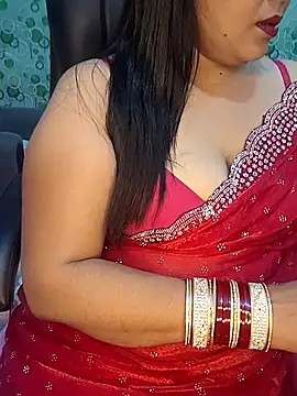 Cute-Raashii online show from October 23, 2025, 3:32 pm