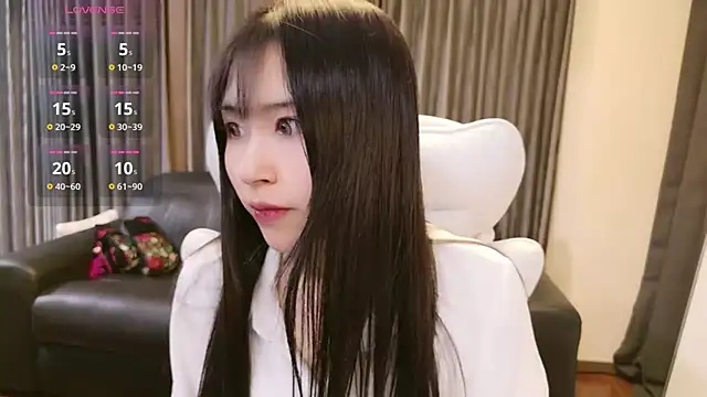 -satomi-jp online show from January 6, 2026, 1:15 pm