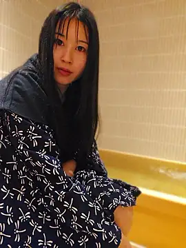Snapshot of -satomi-jp chatting on June 7, 2026, 3:39 pm -satomi-jp online show from June 7, 2026, 3:39 pm