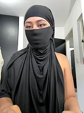 iiris  online show from October 10, 2025, 10:27 am