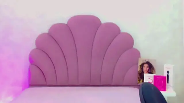 Snapshot of briana_sex32 chatting on March 6, 2026, 4:07 am briana sex32 online show from March 6, 2026, 4:07 am