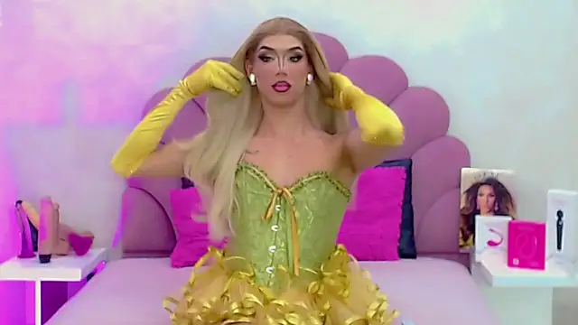 Snapshot of briana_sex32 chatting on March 9, 2026, 12:36 am briana sex32 online show from March 9, 2026, 12:36 am