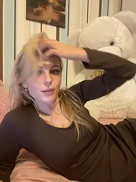 Liya my online show from October 13, 2025, 6:20 pm