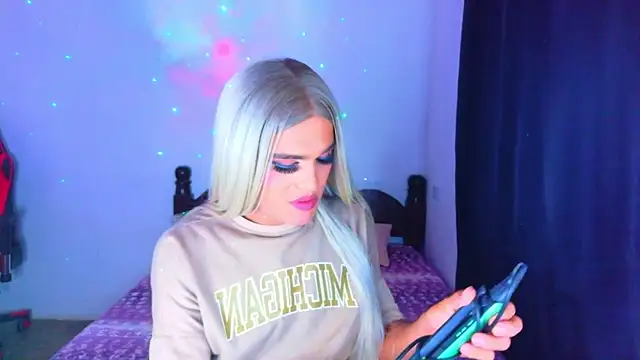 AllisonsweetZ online show from May 26, 2026, 4:21 am