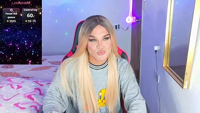 AllisonsweetZ online show from October 13, 2025, 1:56 pm