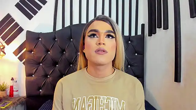 AllisonsweetZ online show from March 3, 2025, 1:12 pm