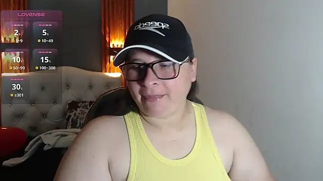 Snapshot of katty_femdom chatting on March 11, 2026, 9:25 am katty femdom online show from March 11, 2026, 9:25 am