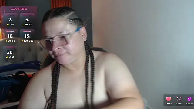 Snapshot of katty_femdom chatting on June 15, 2026, 9:42 am katty femdom online show from June 15, 2026, 9:42 am