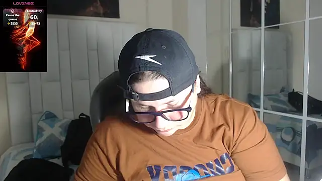 katty femdom online show from September 14, 2025, 12:38 pm