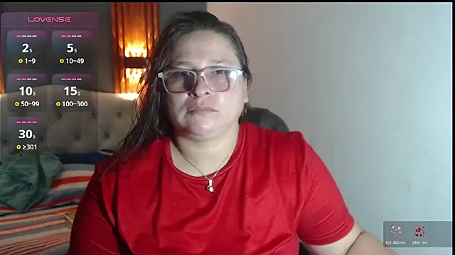Snapshot of katty_femdom chatting on June 17, 2026, 9:19 am katty femdom online show from June 17, 2026, 9:19 am