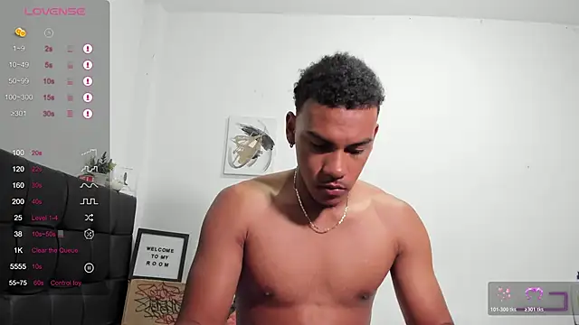 RoddyRich11 online show from November 17, 2025, 11:47 am