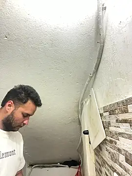 Snapshot of Cristian_099 chatting on January 16, 2026, 12:25 am Cristian 099 online show from January 16, 2026, 12:25 am