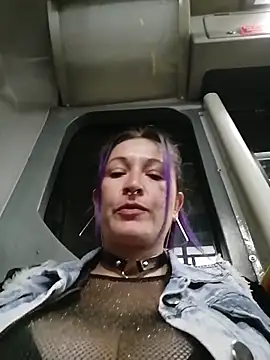 sophie banger online show from April 21, 2026, 1:42 am