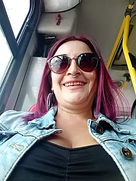 sophie banger online show from June 30, 2026, 7:25 pm