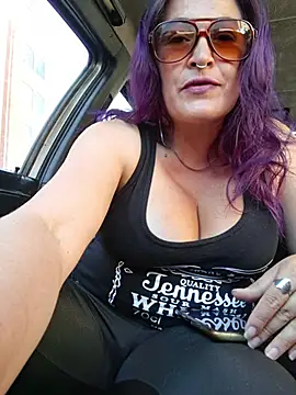 sophie banger online show from July 27, 2026, 8:16 pm