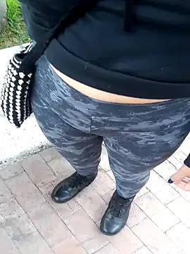 sophie banger online show from September 28, 2025, 3:52 pm