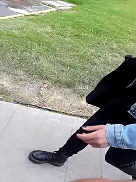 sophie banger online show from November 6, 2025, 5:06 pm