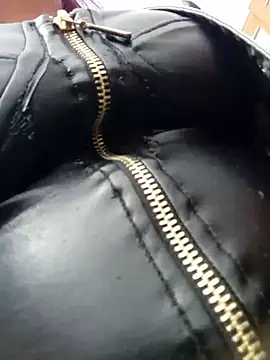 sophie banger online show from June 29, 2026, 7:13 pm