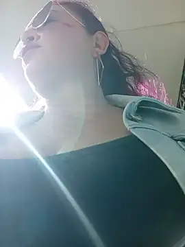 sophie banger online show from June 27, 2026, 8:26 pm