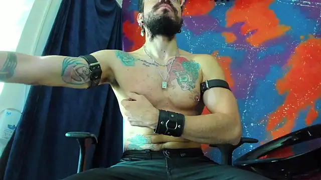 Snapshot of leondevereda chatting on October 21, 2025, 3:11 pm leondevereda online show from October 21, 2025, 3:11 pm